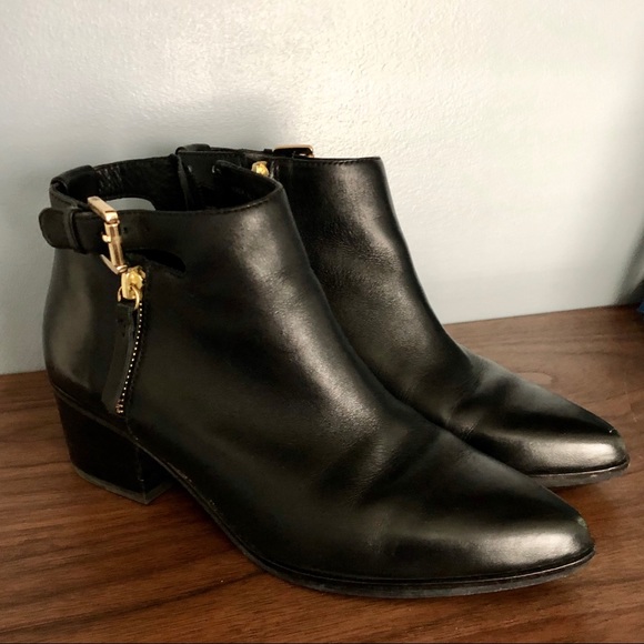 Geox Lia Black Leather Booties - Picture 10 of 10